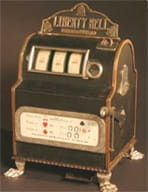 Der Liberty Bell gilt als der erste Spielautomat