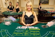 Eine Live Ezugi Dealerin im Online Casino.