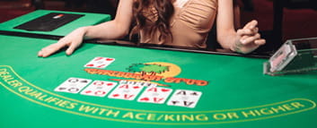Live Casino Poker gegen echten Croupier online spielen.