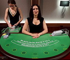 Blackjack-Tisch des Live Casino Angebots als erste Impression.