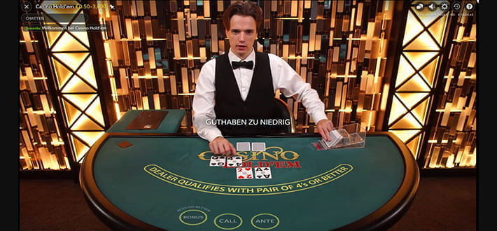 Ein Live Casino Hold‘em Spieltisch von Evolution Gaming im Live Bereich des All Slots Casinos.