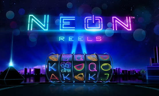 Das Logo des Online Slots Neon Reels von iSoftBet mit neon-farbenen Symbolen auf fünf Walzen.