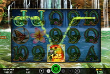 Der Online Spielautomat Thai Emerald im Punt Casino.