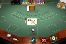 Vegas Strip Blackjack Gold von Microgaming bei Cazimbo.