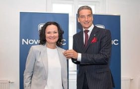 Eva Glawischnig und Harald Neumann von Novomatic