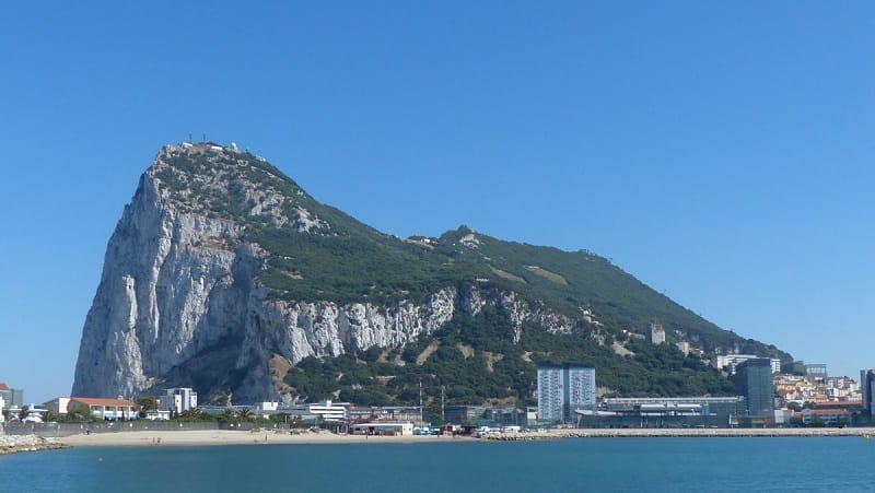 Ein Foto des Markenzeichens von Gibraltar, ein 426 Meter hoher Kalksteinmonolith