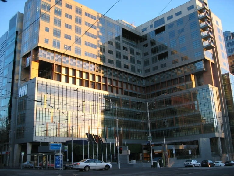 Ein Foto des australischen Bundesgerichtsgebäudes, The Federal Court of Australia