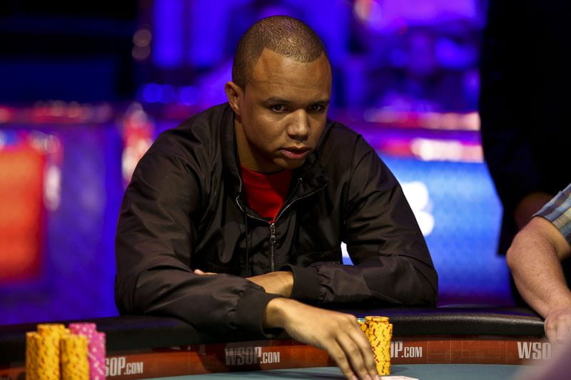 Ein Foto des weltbekannten Pokerstars Phil Ivey.