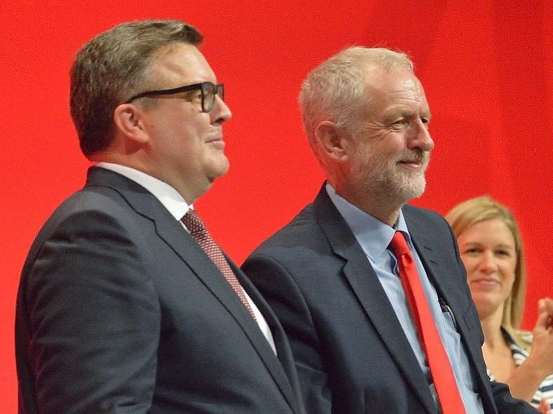 Der britische Labour-Politiker Tom Watson auf einer Konferenz.