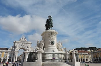 Die berühmte Reiter-Statue von Lissabon, Portugal.