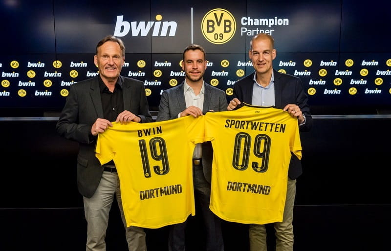 Der BVB präsentiert seinen Wettpartner Bwin.