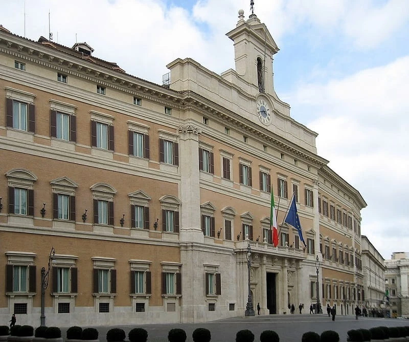Ein Blick auf das italienische Parlament in Rom.