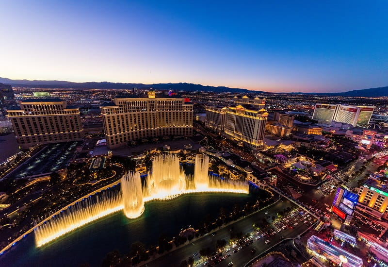 Die Glitzermetropole Las Vegas am Abend.