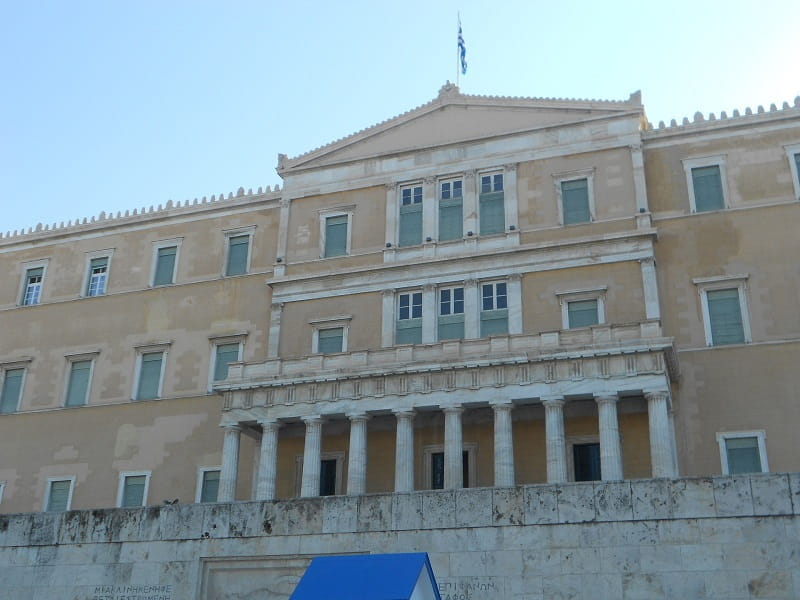 Das Parlamentsgebäude der griechischen Hauptstadt Athen.