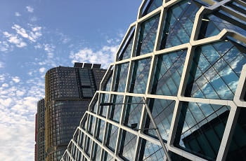 Ein Bürokomplex in Barangaroo, Sydney, Australien.