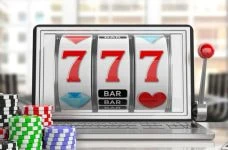 Online Spielautomat mit 777