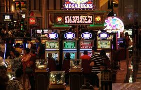 Eine Spielhalle in Macau.