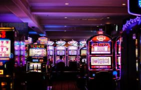 Slot Maschinen gelten als das beliebteste Casino Spiel.