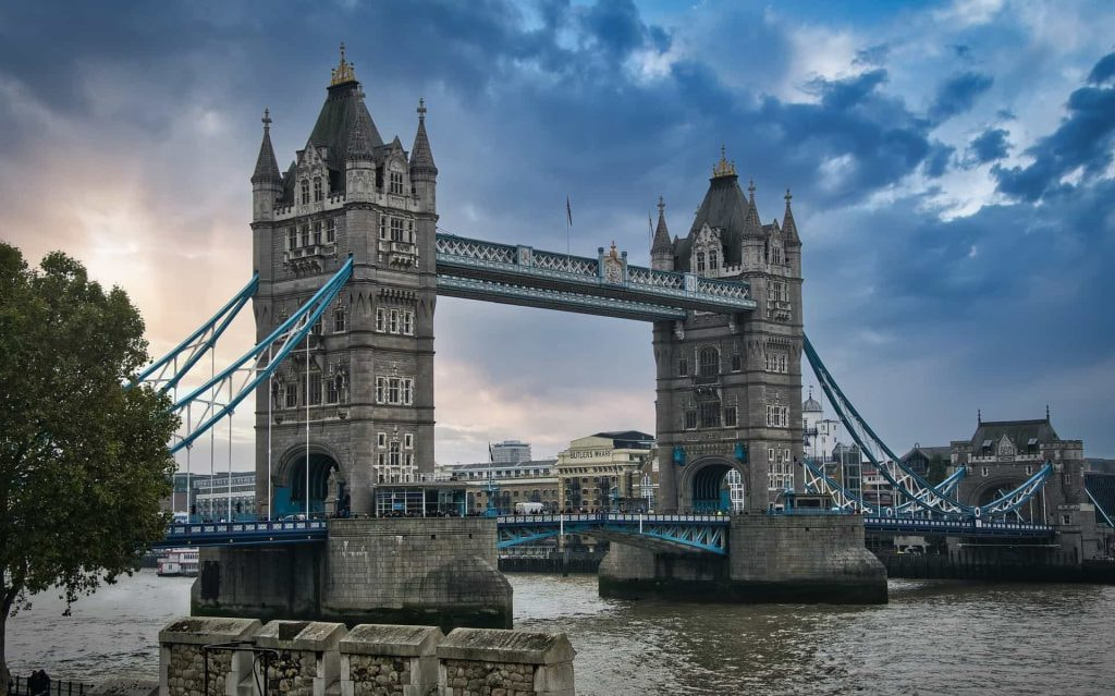 Die Tower Bridge in London