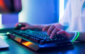 Aufnahme eines enttäuschten Streamers