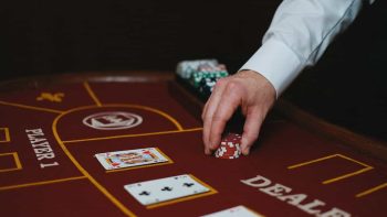 Fachkräftemangel im Casino: Spielbank Baden-Baden bietet eine hauseigene Croupier-Ausbildung für Quereinsteiger