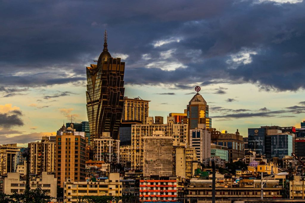 Macau bei Nacht.