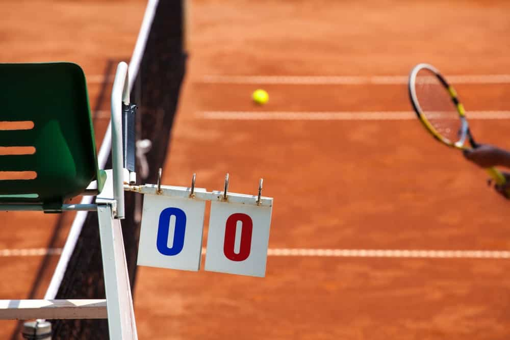 Leerer Schiedsrichterstuhl beim Tennis