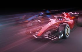 Formel 1 Wagen auf einer Rennstrecke