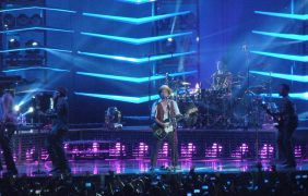 Aufnahme von Bruno Mars bei einem Konzert.