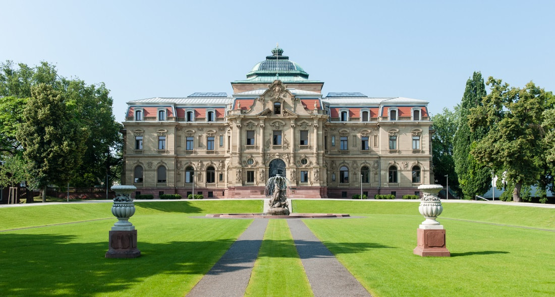 Hauptgebäude des BGH im ehemaligen Erbgroßherzoglichen Palais