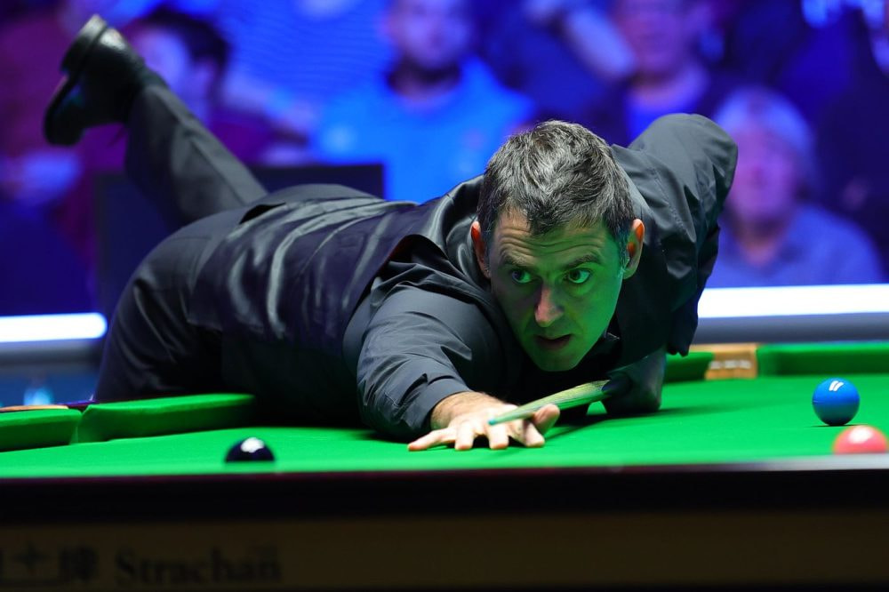 Aufnahme von Ronnie O'Sullivan beim Snooker World Grand Prix 2024.