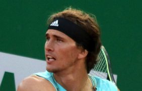 Bild des Tennisspielers Alexander Zverev auf einem Tennisplatz