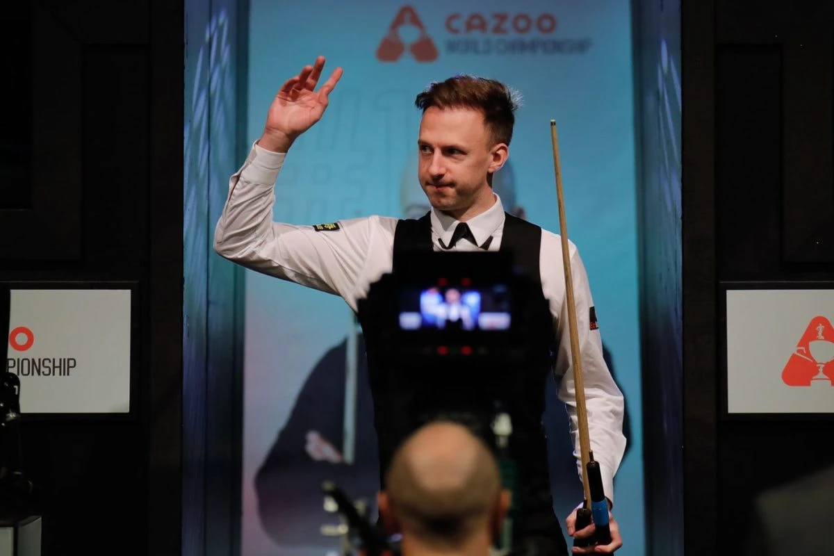 Aufnahme von Judd Trump bei der Snooker-Weltmeisterschaft 2024.