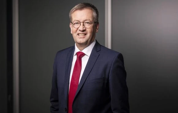 Offizielles Pressefoto von Burkhard Blienert