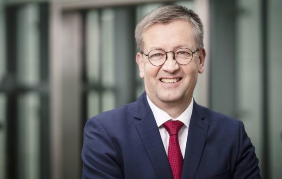 Offizielles Pressefoto von Burkhard Blienert