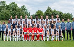 Mannschaftsfoto der deutschen Frauen-Fußball-Nationalmannschaft
