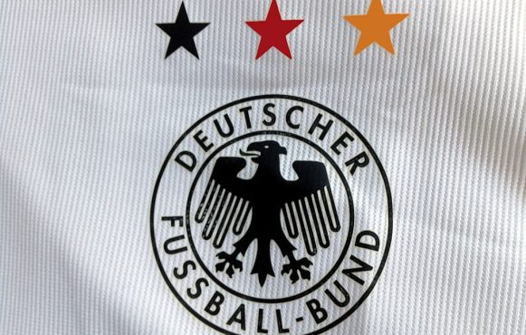 Deutschland gewinnt im Achtelfinale der Fußball-Europameisterschaft mit 2:0 gegen Dänemark und trifft im Viertelfinale auf Spanien (Symbolbild).