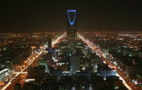 Foto des Kingdom Centers in Riad, Saudi-Arabien