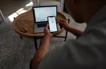 Shareholder-Proteste nach Ankündigung eines 100-Mio.-Euro-Bonusprogramms für Playtech Management