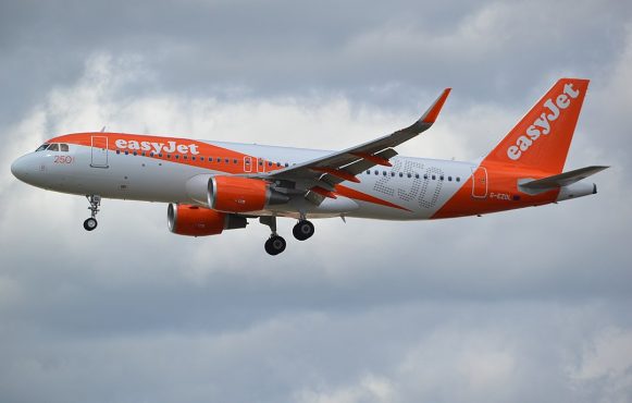 Ein Flugzeug von EasyJet