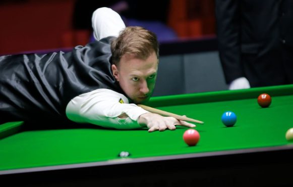 Aufnahme von Judd Trump bei der Snooker International Championship.