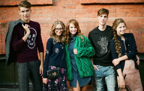 Eine Gruppe Jugendlicher