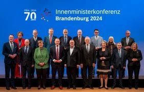Gruppenaufnahme der Innenministerkonferenz