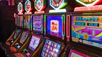 Manipulierte Spielautomaten: Ex-Spielhallen-Betreiber und verurteilter Steuerhinterzieher zahlt halbe Million Euro zurück