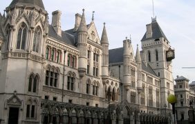 UK: High Court verurteilt Glücksspielanbieter Sky Betting & Gaming