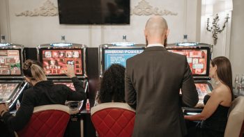 Glücksspielanbieter Merkur Slots in Großbritannien zu Geldstrafe verurteilt