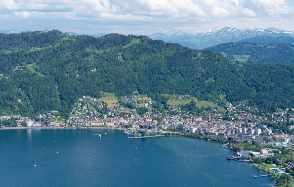 Blick auf Bregenz in Österreich.