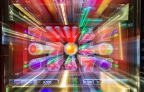 Speziell belichtete Aufnahme eines Slots