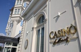 Fassade vom Casino in St. Moritz