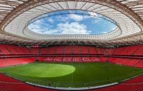 Aufnahme des Estadio de San Mamés in Bilbao, Spanien.